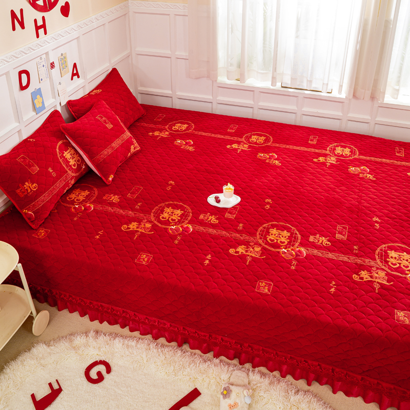 婚庆加厚牛奶绒榻榻米炕盖冬季保暖床盖绗缝防滑三件式床组可定制