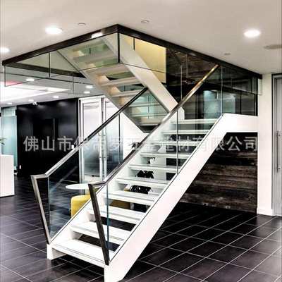 保帝罗钢木玻璃楼梯扶手栏杆玻璃护栏白色乳白踏板建筑装饰梯