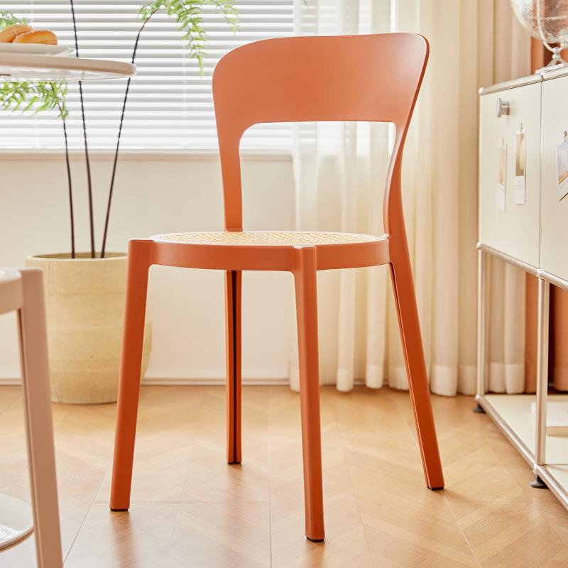 北欧休闲椅家用餐椅简约创意成人靠背椅凳子塑料椅子网红书桌椅