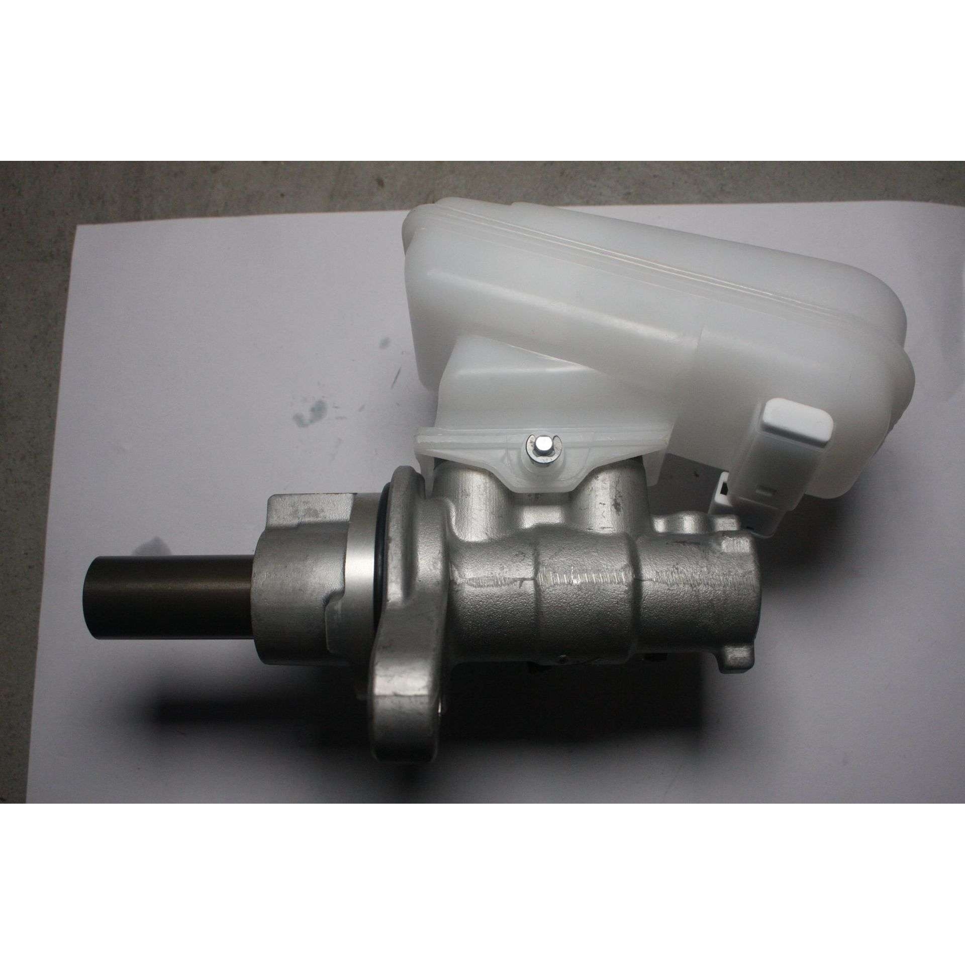 DGY1-43-40ZF适用于马自达M2刹车总泵 AT