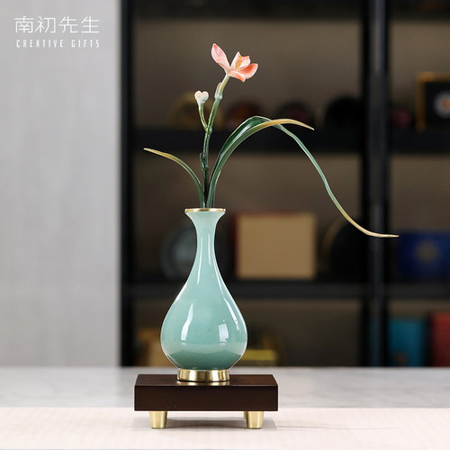 南初先生兰花栖云瓶铜摆件工艺品