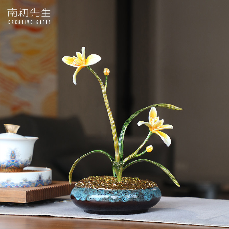 南初先生珐琅彩兰花摆件轻奢