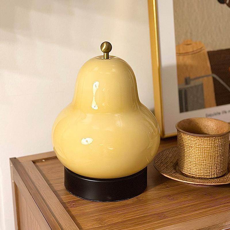 卧室床头简约充电便携高级感客厅氛围装饰小夜灯法式奶油梨子台灯