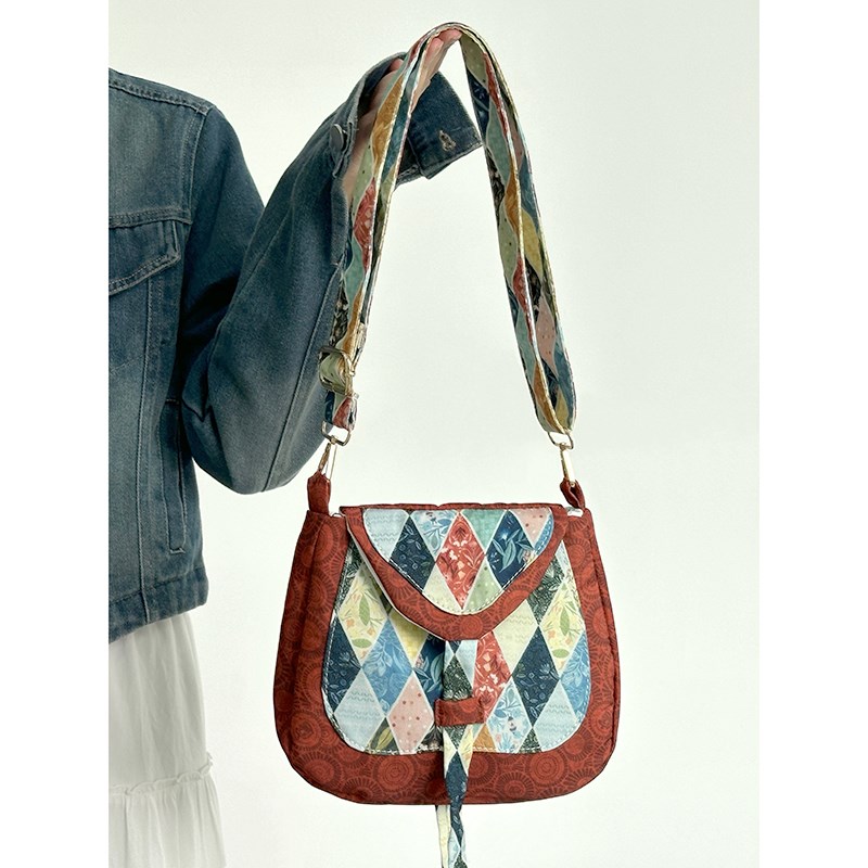 新中式国风复古汉服旗袍马鞍包新款手作搭配单肩斜挎包女包