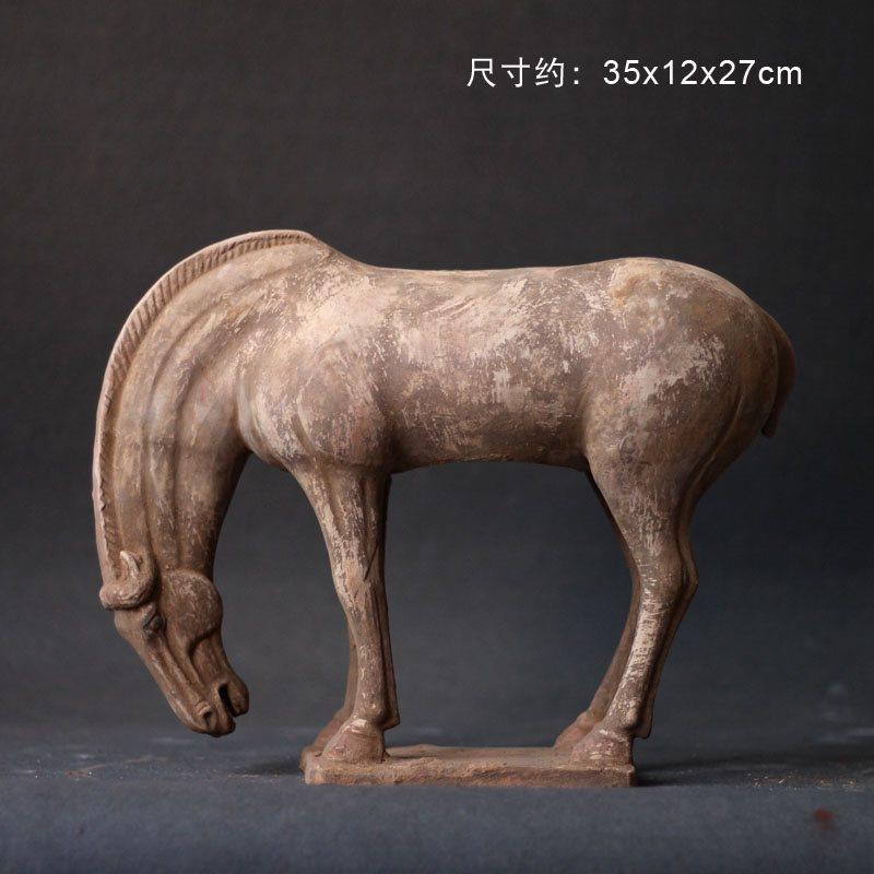 唐代陶瓷马艺术品摆件手工仿古做旧陶马古董收藏酒柜玄关装饰