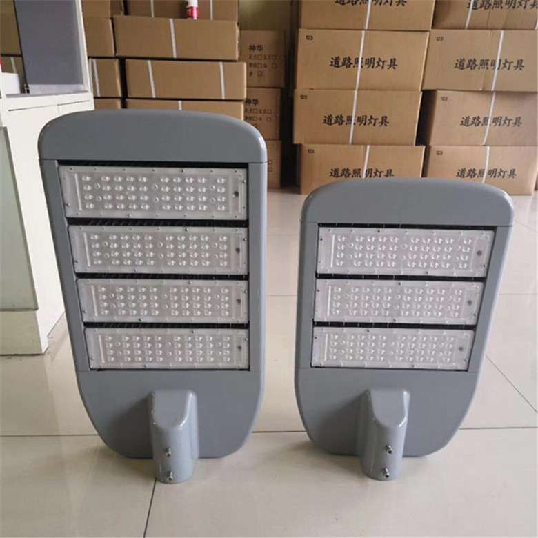 厂家推出自带散热器LED路灯  平板路灯外壳 LED200W圆形路灯外壳