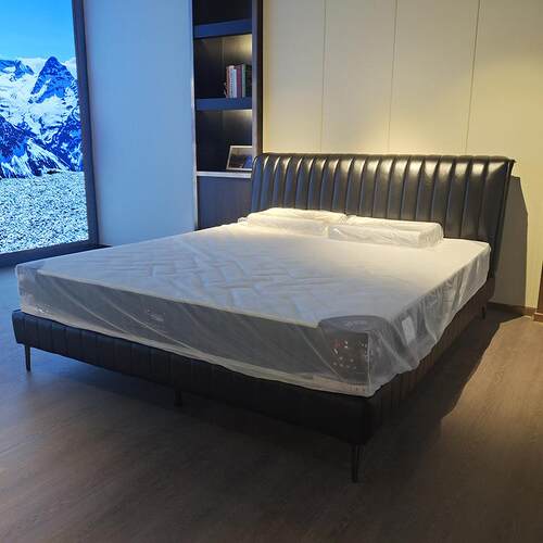 现代简约真皮床外贸极简床主卧小户型齐边双人床1.8米Leather bed
