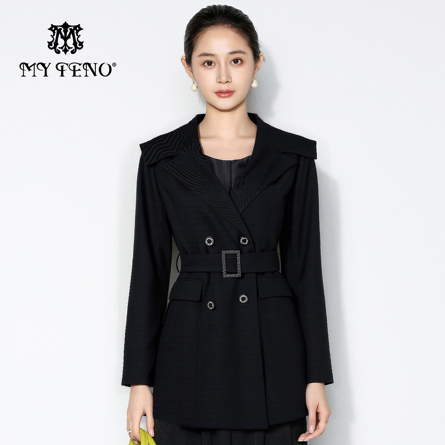 马天奴黑色翻领双排扣收腰外套