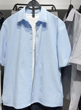 24年夏季新品男装天蓝色宽松泡泡纱休闲短袖衬衫ZA7380566 403
