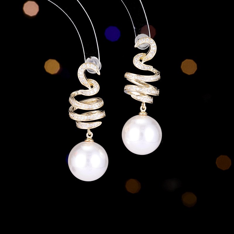 2024年新款轻奢风礼服搭配耳饰法式复古宫廷风设计感旋转珍珠耳环