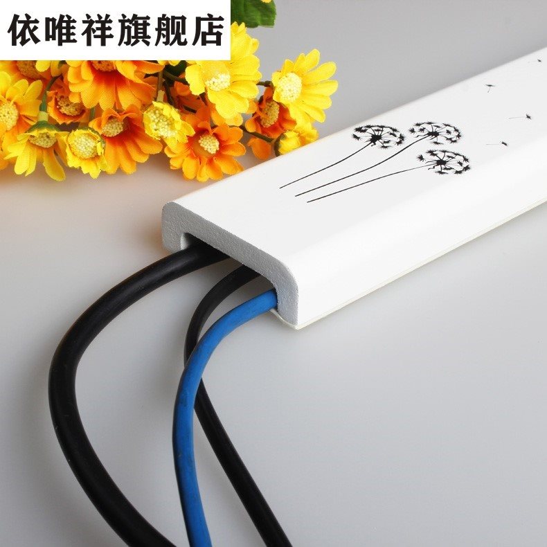 极速Large hidden wires decorate the TV setting wallY switch