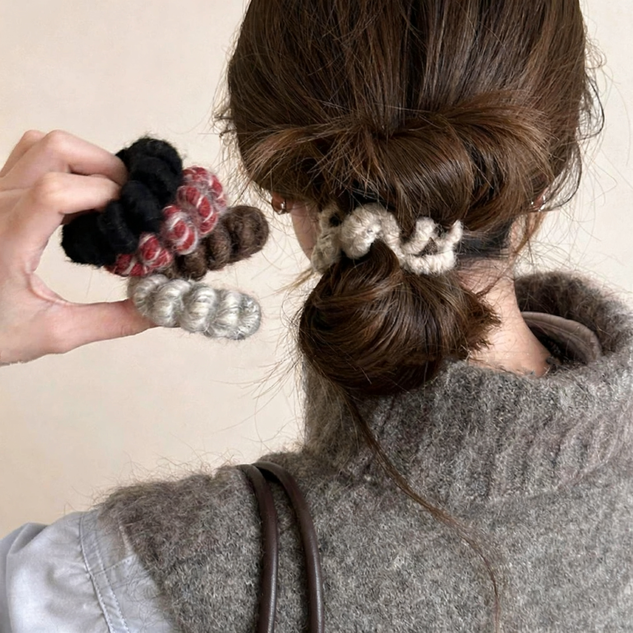 毛绒电话线发绳女2025新款不伤发耐用橡皮筋高弹力扎马尾发圈头绳