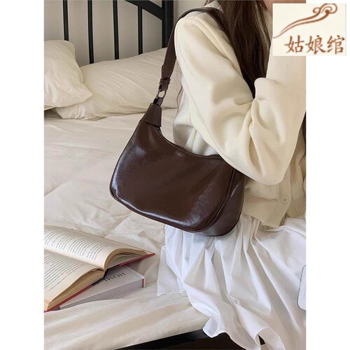姑娘绾复古百搭腋下饺子包