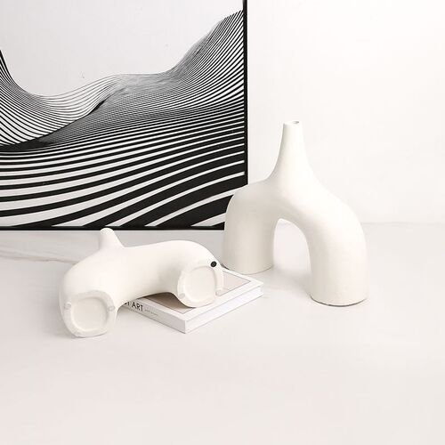 北欧奶油风素色尖口陶瓷花瓶样板房客厅餐桌干花器家居软装饰摆件