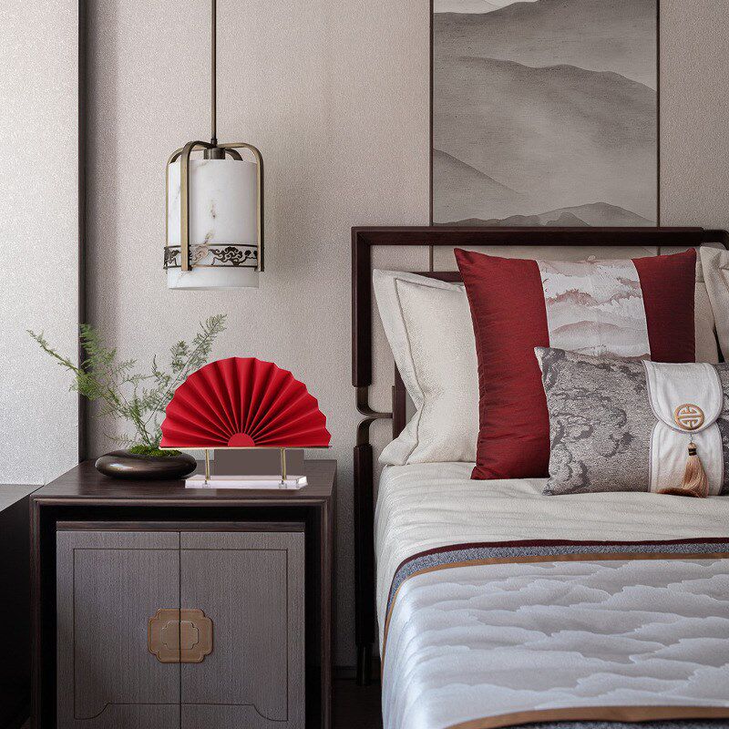 禅意新中式现代金属亚克力红色扇子折纸摆件客厅茶几书房艺术摆设