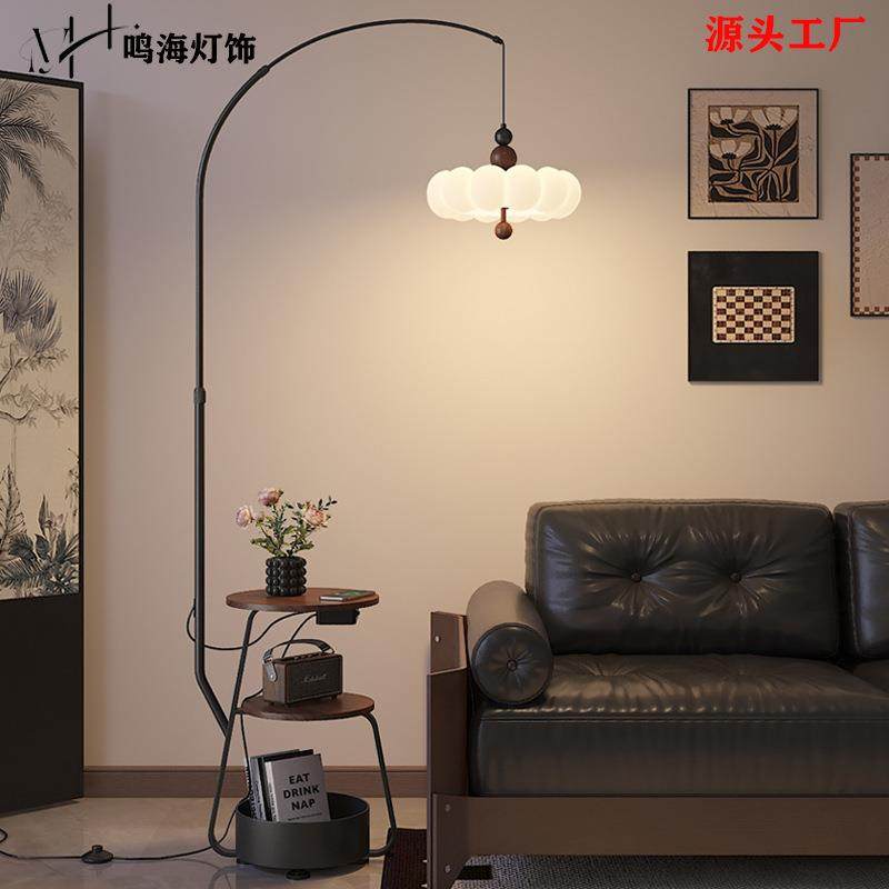 2025新款中古风客厅落地灯护眼胡桃木色无线充置物架氛围摆件灯,3C数码配件,USB灯,淘宝优惠券,粉丝福利购,淘宝优惠卷