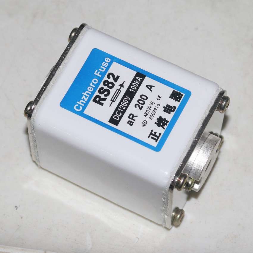 RS82Z RS82 500V 200A 160A 150A 120A 100A 75A 50A快速熔断器