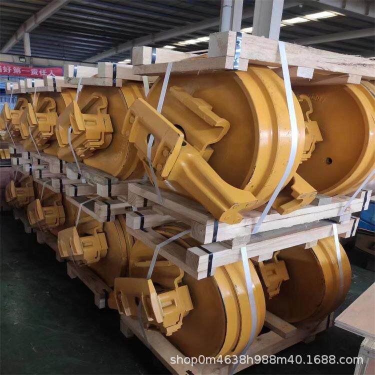 推土机SD22SD23SD32引导轮支重轮拖链轮四轮一带