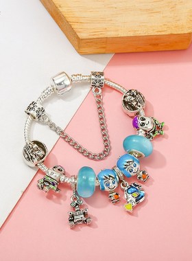 卡通手链 精美蓝色巴斯男孩串珠配以镀银925蛇骨链作为孩子的礼物