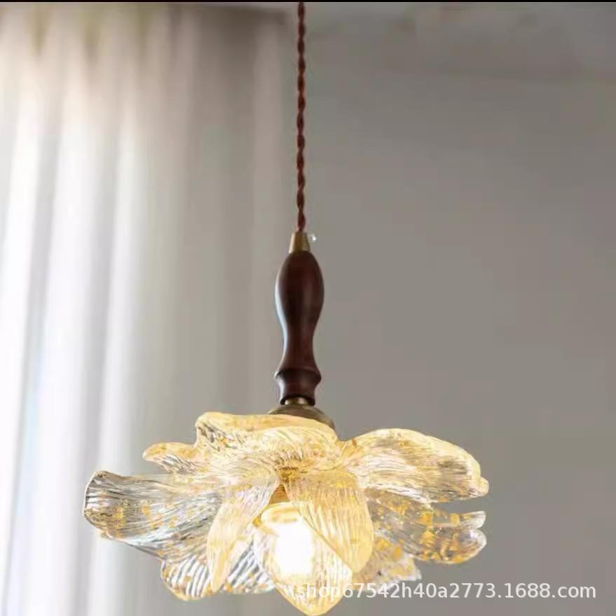 花瓣吊灯中古风轻奢高级氛围感饭厅灯具设计师复古创意造型餐厅灯