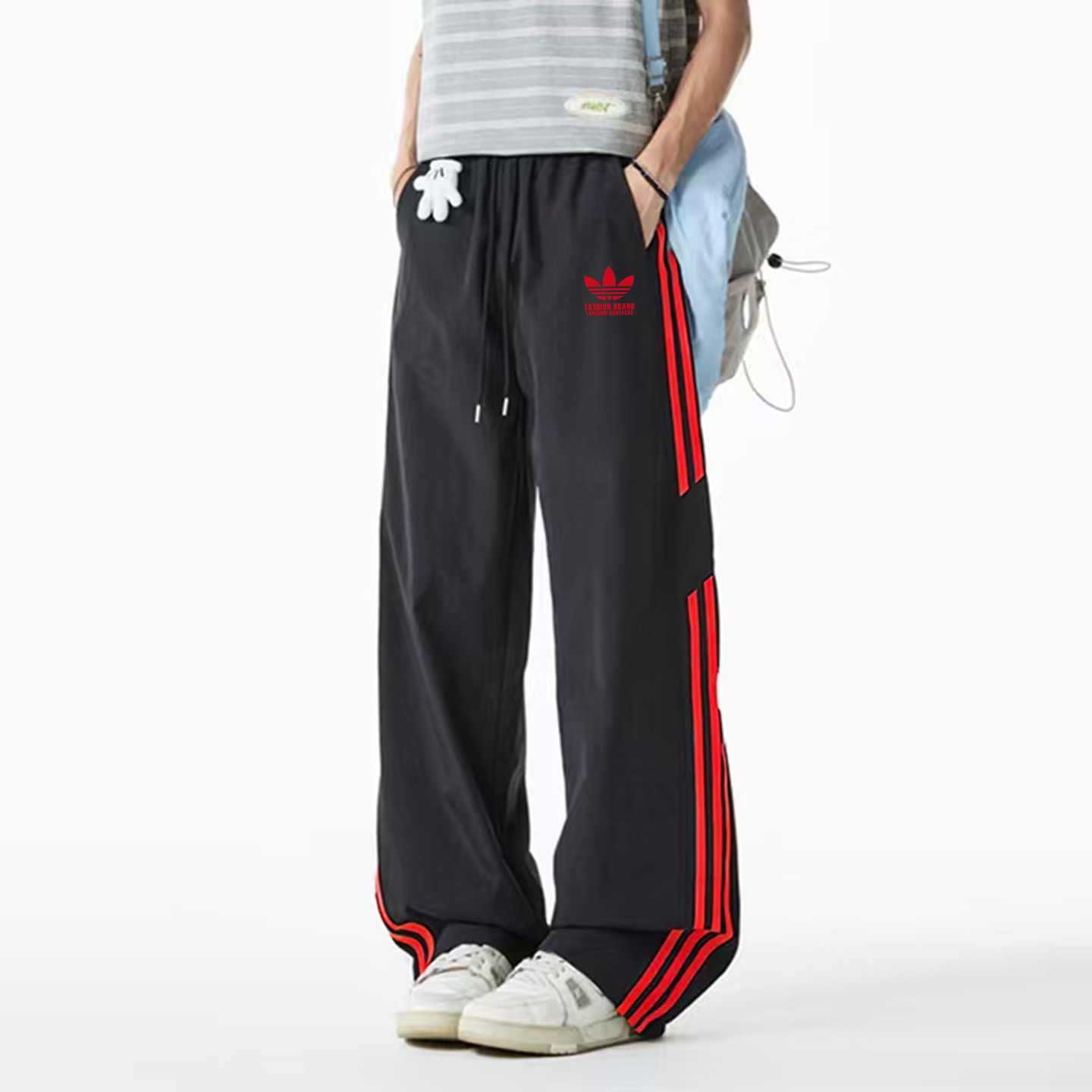 奥特莱斯2026夏季薄款冰丝速干休闲裤男美式高街三条杠运动裤长裤