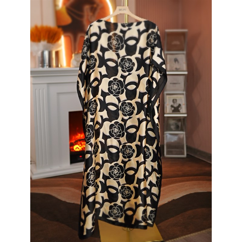 新中式夏季百搭度假透气薄款遮阳缎面套头披肩连衣裙两穿120X85CM