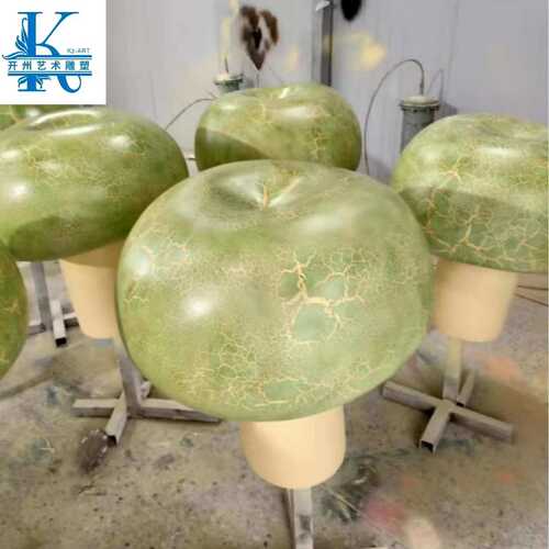 商场蘑菇美陈户外大型雕像圣诞新年大摆件小品道具门景观装饰雕塑
