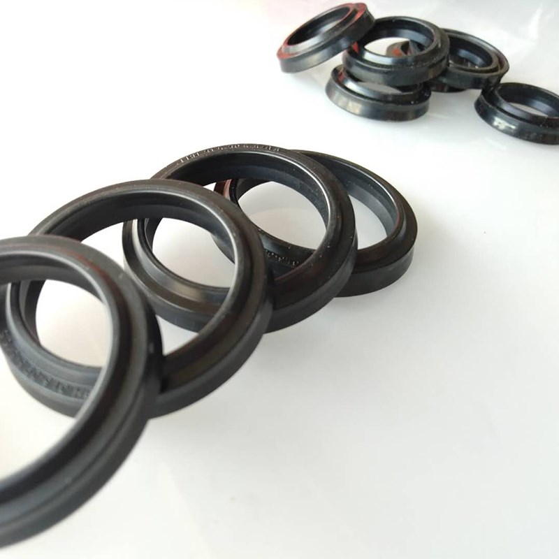 橡胶液压油封LBH110/112/115/120*120/122/125/130/135*8*9.5油封