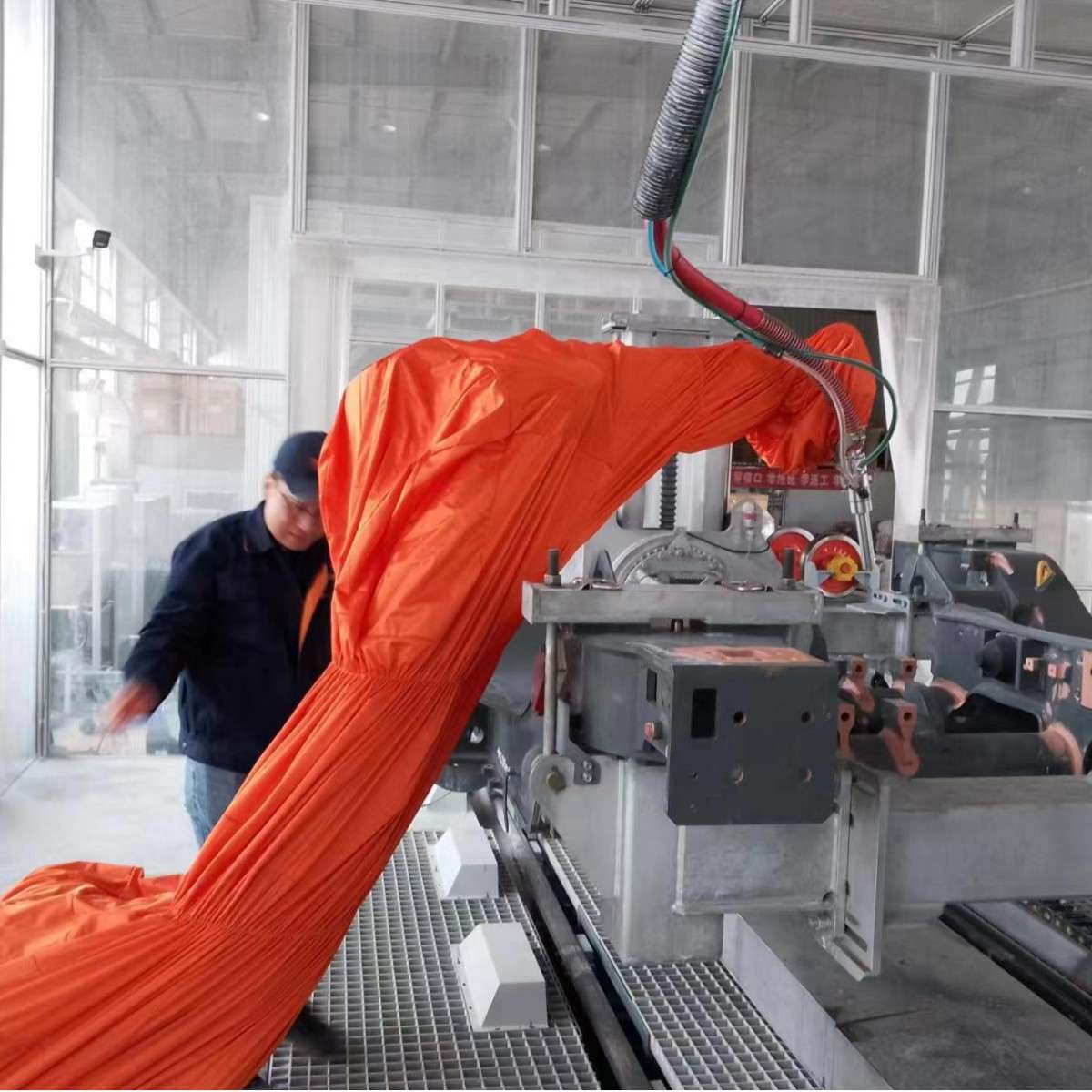 机器人防护服耐高温阻燃隔热防静电耐腐蚀工业发那科200id 7L