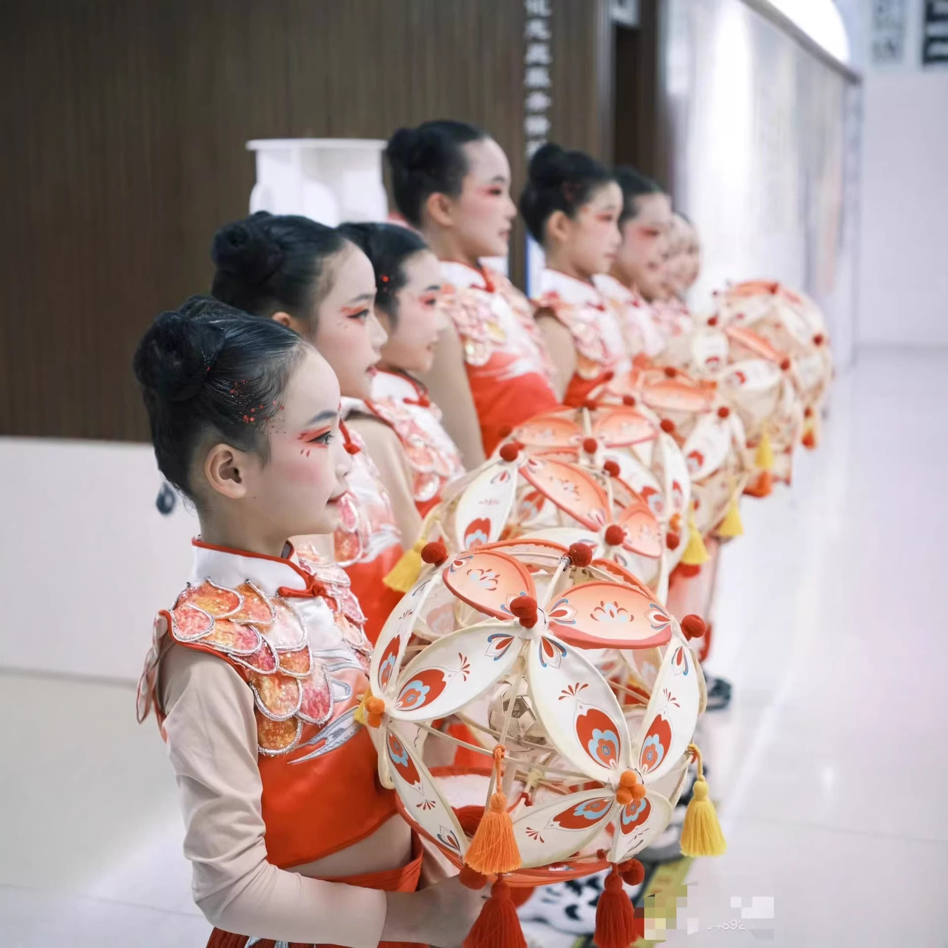儿童钱鼓舞春嬉舞蹈服古典舞蹈