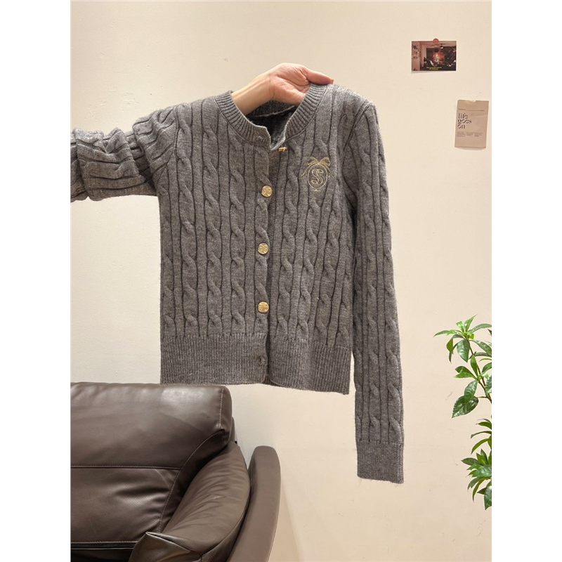 灰色小香风麻花长袖针织毛衣开衫加厚外套女2026秋冬独特修身上衣