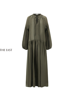 Into The East橄榄绿绣花摆长连衣裙