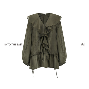 Into The East己印橄榄绿花边领绣花上衣