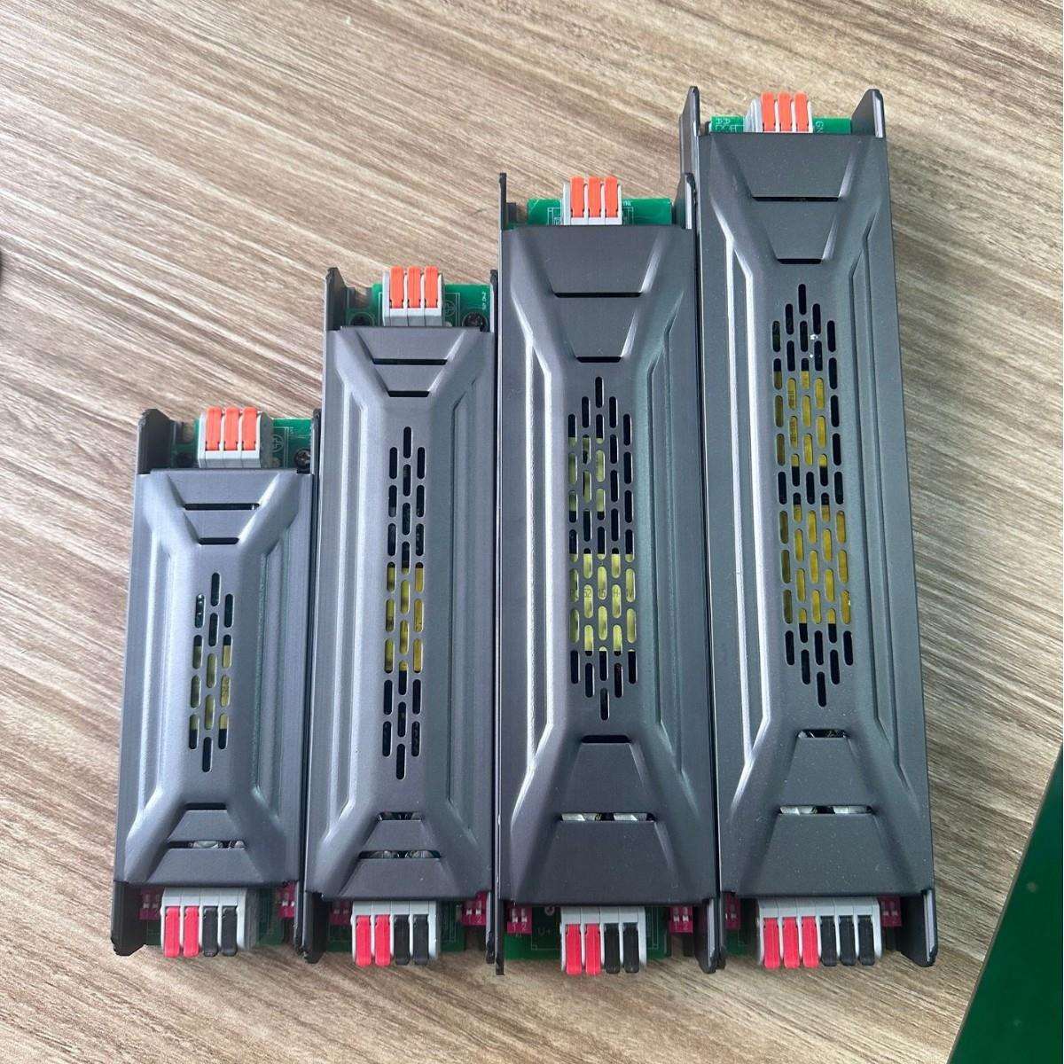 LED线性灯电源220V转12V24V灯带条线形灯静音变压器驱动电源灯箱