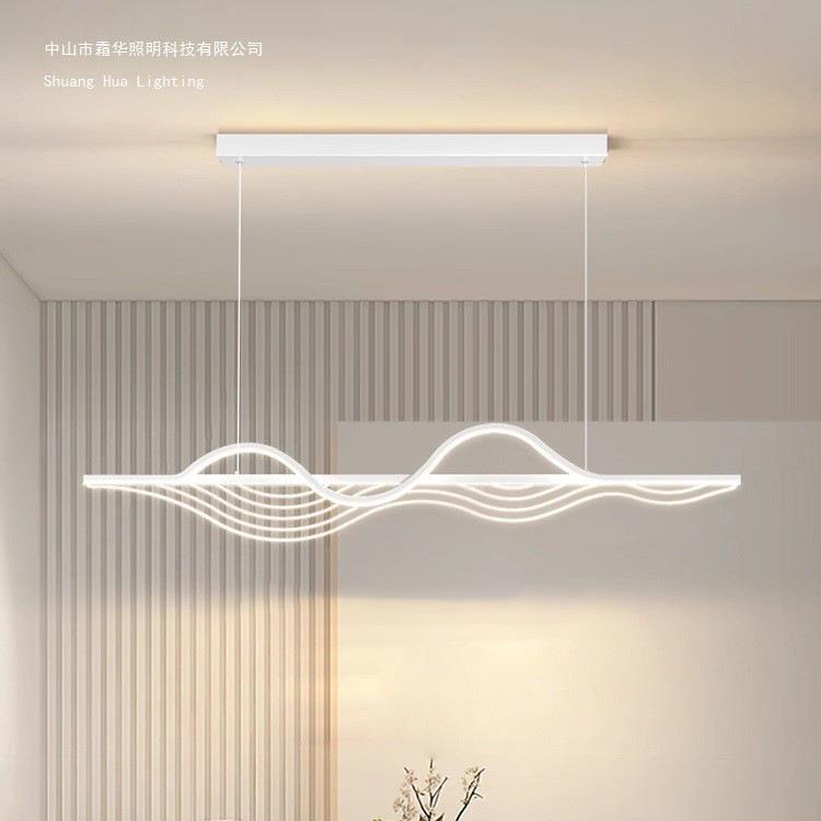 餐厅吊灯2025年新款网红爆饭厅餐桌灯现代简约大气设计感长条灯具