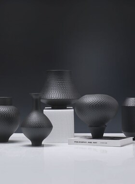 黑色艺术陶瓷花器新中式创意家居样板间软装装饰品U花器摆件高级