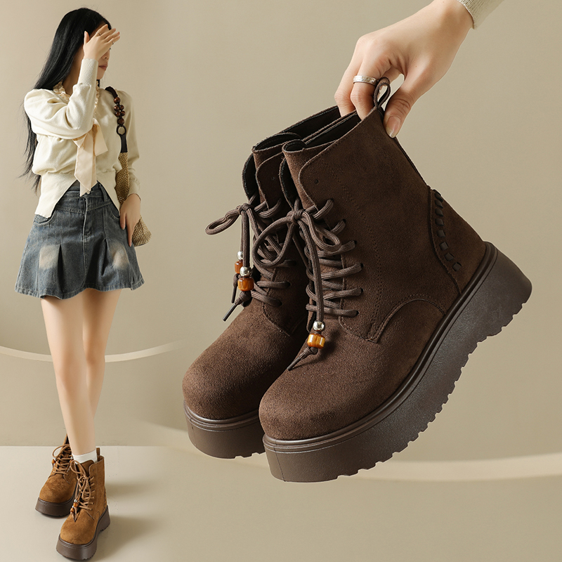 厚底马丁靴女2025秋冬新款棕色巴恩风加绒雪地靴英伦串珠勃肯短靴