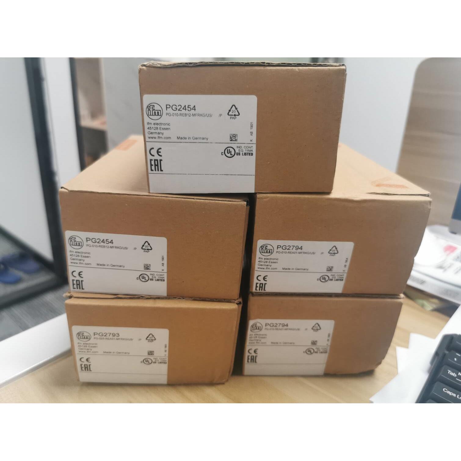 包邮 IFM PG2450电子压力传感器 PG2451 PG2452 订购品询价