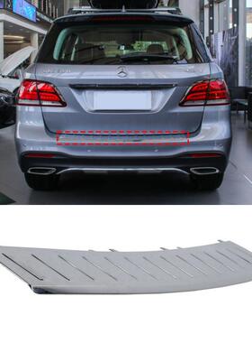 适用2016-19款GLE166级W292后杠踏板电镀板1668853374