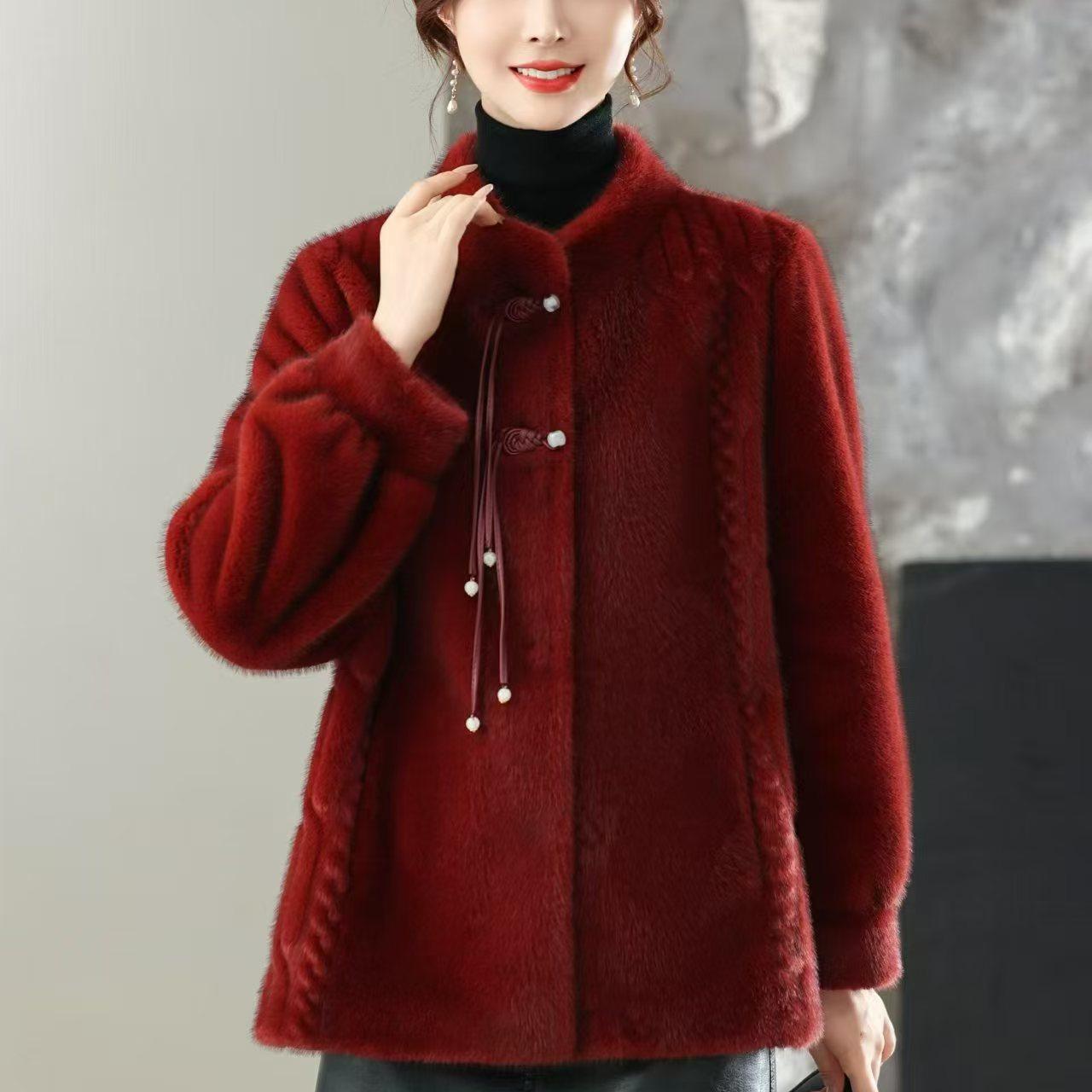 海宁冬季新款时尚妈妈水貂短款绳结盘扣皮毛一体大衣中国风外套