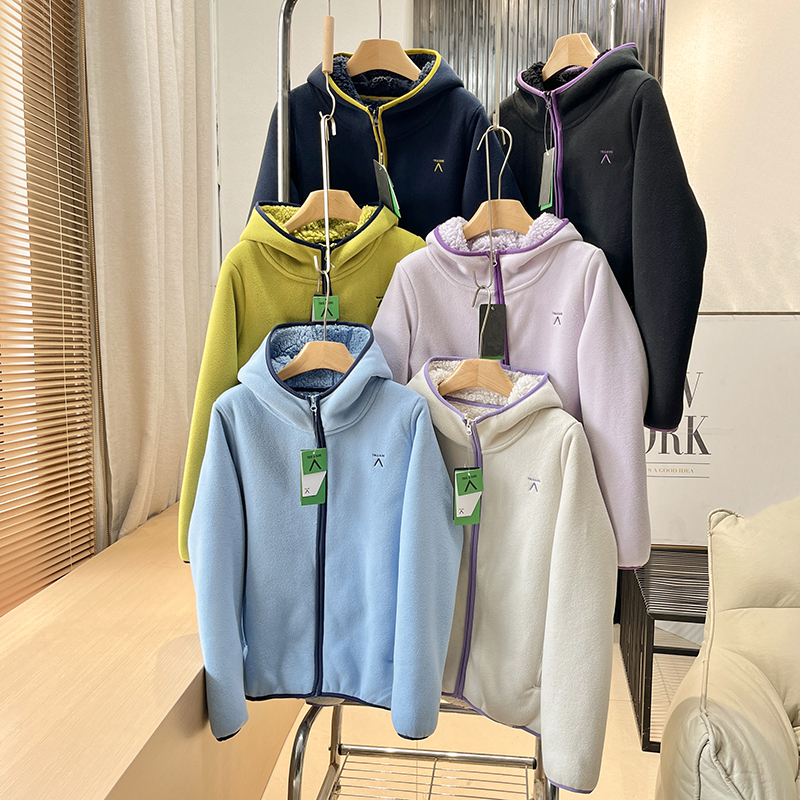 大厂订单！秋冬户外防风保暖羊羔毛加厚撞色连帽摇粒绒卫衣外套女