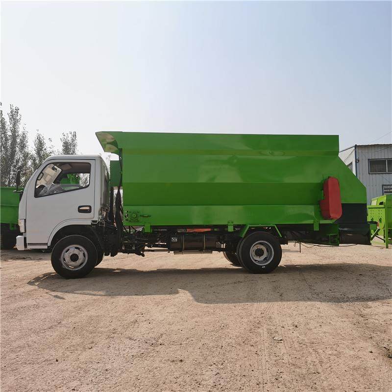 牧场四轮轻卡撒料车转完灵活的牛场电动喂料车柴油三轮刮板投料车,农用物资,园林移栽起吊网,淘宝优惠券,粉丝福利购,淘宝优惠卷