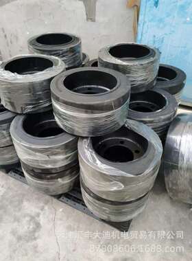 重型平板拖车实心轮胎16x8x101/2 28x12x22腹板式压配式实心轮胎