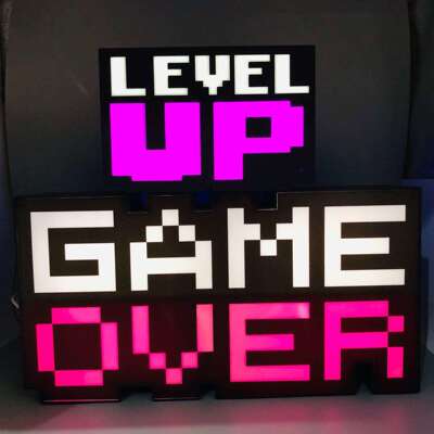 LEVEL UP升级游戏氛围灯马赛克图标灯三档位调节变色声控拾音夜灯