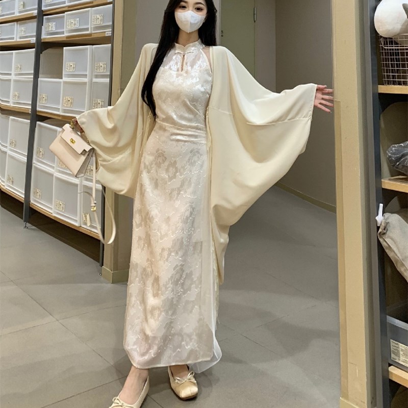 大码胖mm新中式国风挂脖白色连衣裙流苏披肩女春T夏改良旗袍长裙