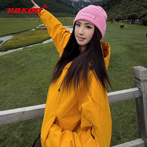 户外风连帽冲锋衣防风防水登山服