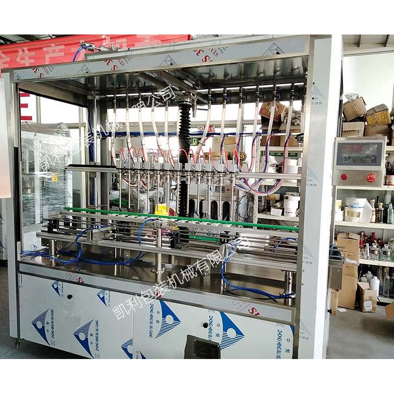 全自动1L叶面肥灌装机搓盖机贴标机流水线  4L叶面肥液体灌装机