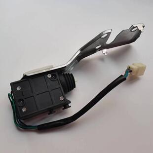 黄海皮卡大柴神中控锁傲龙中控电机挑战者傲俊车门闭锁器马达原厂