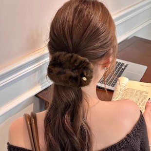 秋冬毛绒大号贝壳夹后脑勺扁平抓夹饱满后脑勺不硌头发夹女盘发器
