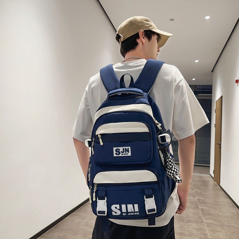 书包女大学生工装风百搭旅行双肩包设计感小众户外郊游登山背包男